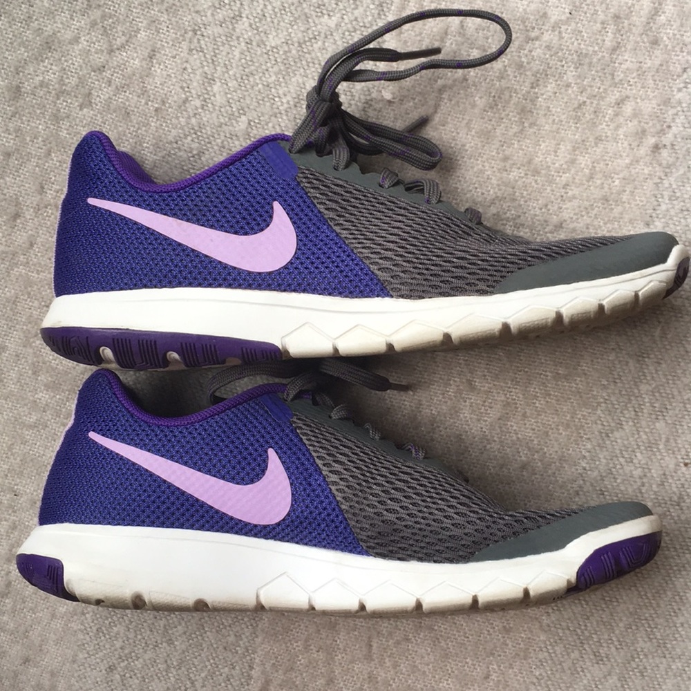 Nike Shoes - Flex Experience RN 5 - Picture 4 of 5